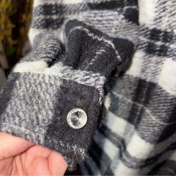 Zara Flannel button up Jacket  Classic Plaid Black and white size S - Picture 10 of 13